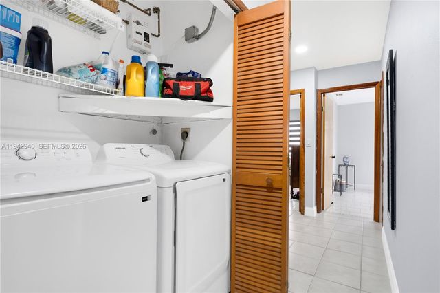 1142 SW 138th Ct, Miami, FL 33184