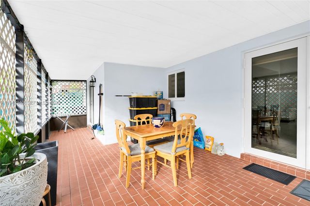 1142 SW 138th Ct, Miami, FL 33184