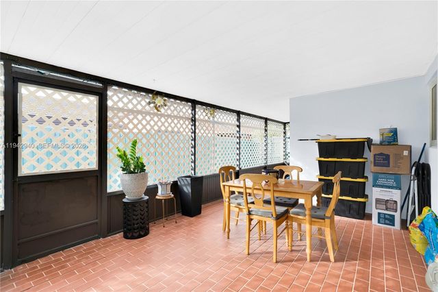 1142 SW 138th Ct, Miami, FL 33184