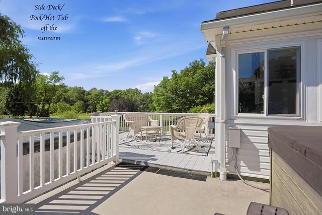 402 SCHOOL RD, Lincoln University, PA 19352