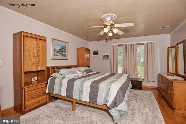 402 SCHOOL RD, Lincoln University, PA 19352