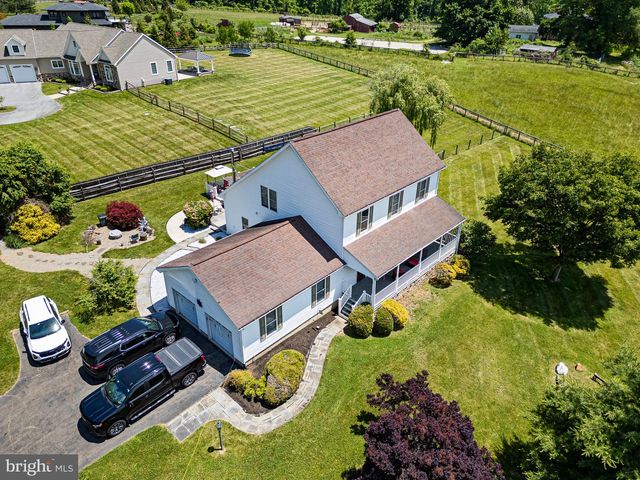 402 SCHOOL RD, Lincoln University, PA 19352