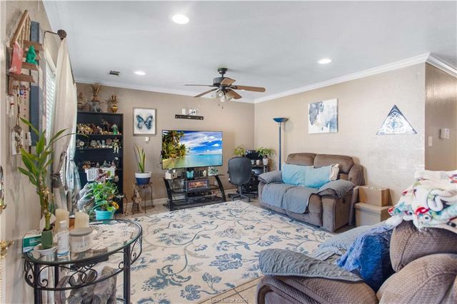 505 Dean Street, Bryan, TX 77803