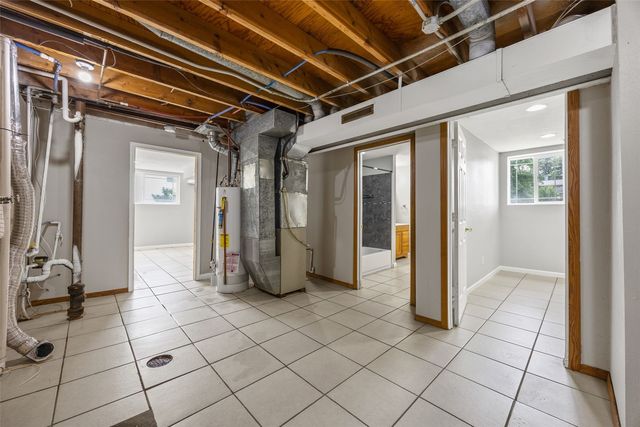 5635 Cornell Street SW, Cedar Rapids, IA 52404
