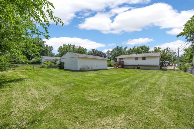5635 Cornell Street SW, Cedar Rapids, IA 52404