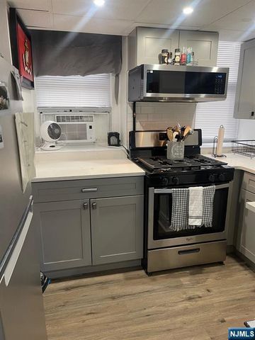 303 Hamilton Avenue Bas 1, Hackensack, NJ 07601