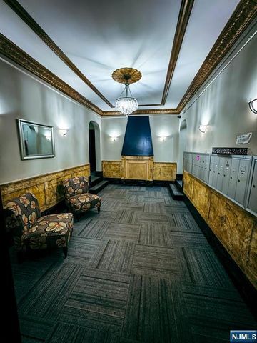 303 Hamilton Avenue Bas 1, Hackensack, NJ 07601