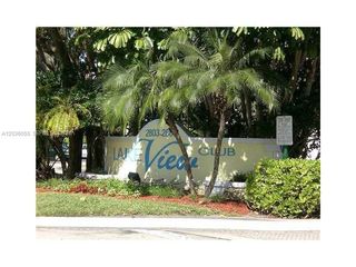 2880 N Oakland Forest Drive 107, Oakland Park, FL 33309