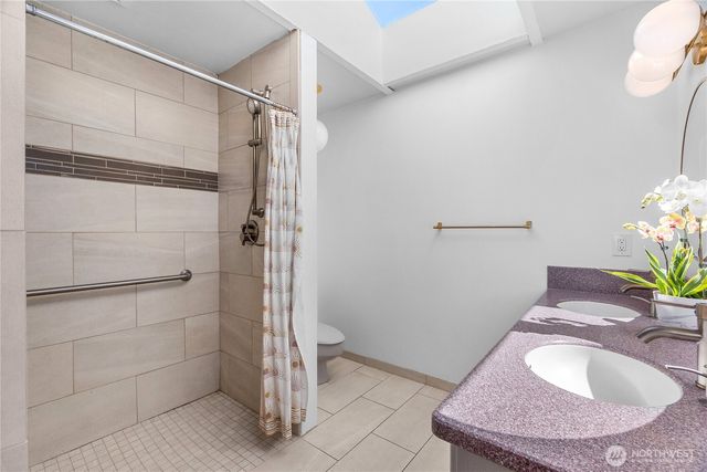 7746 Manzanita Drive NW, Olympia, WA 98502
