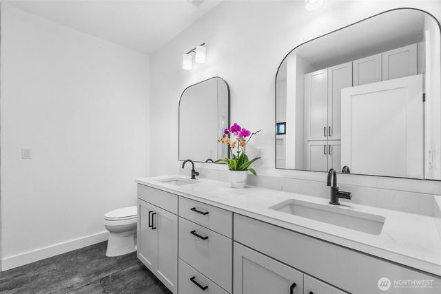 7746 Manzanita Drive NW, Olympia, WA 98502
