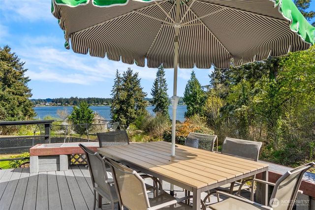 7746 Manzanita Drive NW, Olympia, WA 98502