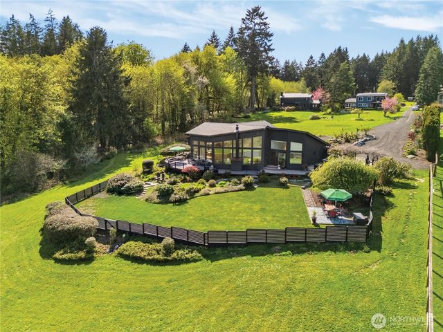7746 Manzanita Drive NW, Olympia, WA 98502