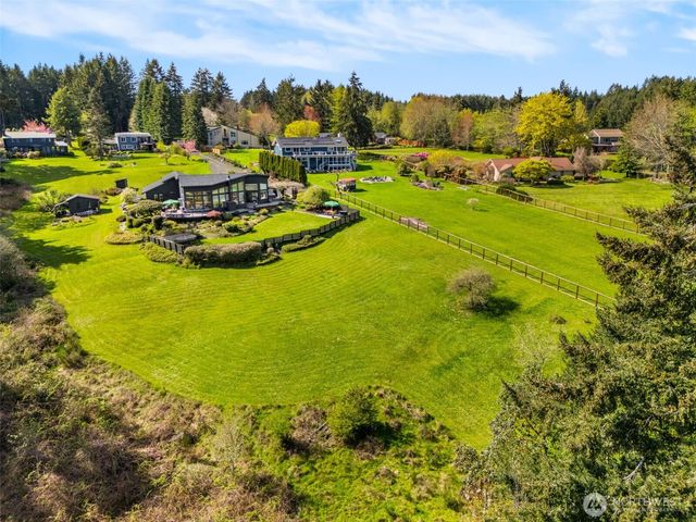 7746 Manzanita Drive NW, Olympia, WA 98502