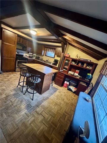 380 Monroe Ave, Leechburg Boro, PA 15656