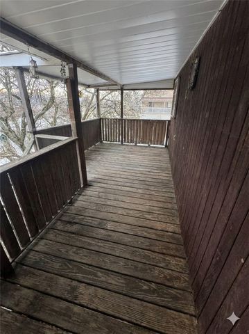 380 Monroe Ave, Leechburg Boro, PA 15656