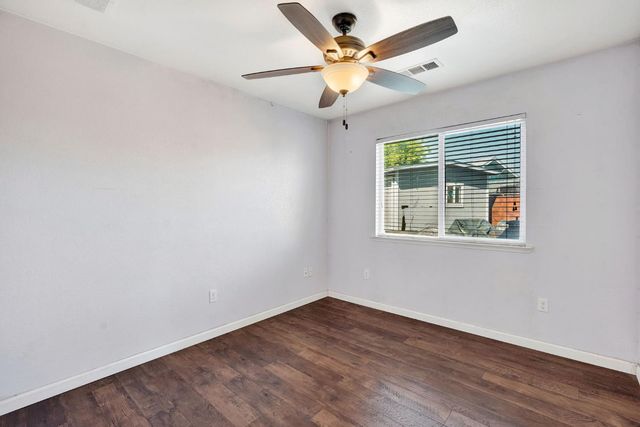 1350 E Jefferson Court, Reedley, CA 93654