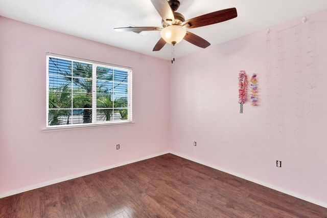 1350 E Jefferson Court, Reedley, CA 93654