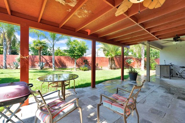 1350 E Jefferson Court, Reedley, CA 93654