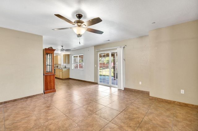 1350 E Jefferson Court, Reedley, CA 93654