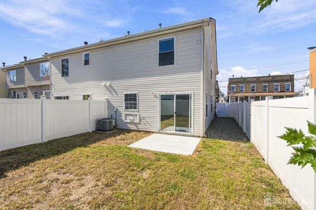 14 Somerset Street, Carteret, NJ 07008