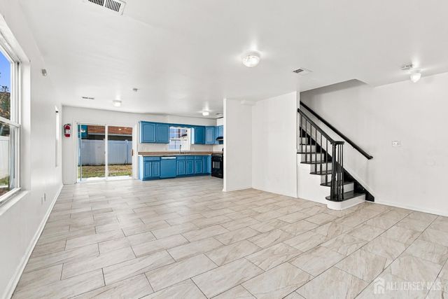 14 Somerset Street, Carteret, NJ 07008