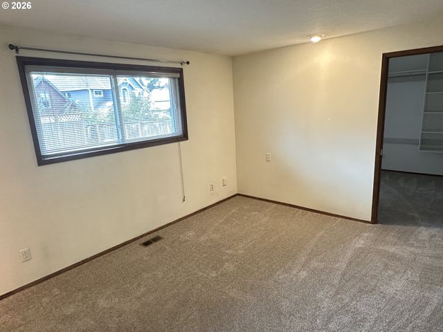 9150 Sw APACHE Dr, Tualatin, OR 97062