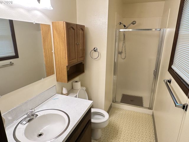 9150 Sw APACHE Dr, Tualatin, OR 97062