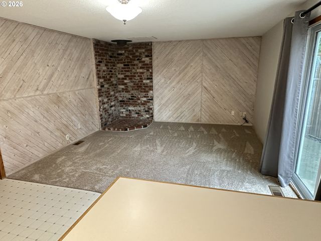 9150 Sw APACHE Dr, Tualatin, OR 97062