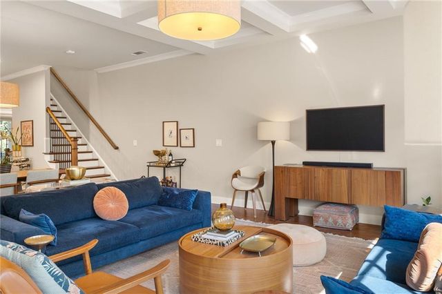 2504 Skyland NE Drive 18, Brookhaven, GA 30319