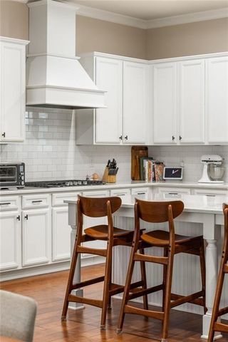 2504 Skyland NE Drive 18, Brookhaven, GA 30319