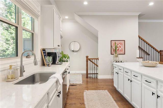 2504 Skyland NE Drive 18, Brookhaven, GA 30319