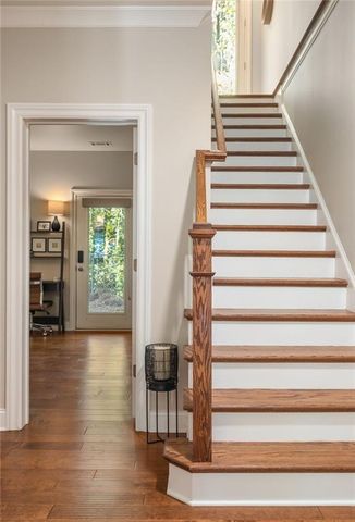 2504 Skyland NE Drive 18, Brookhaven, GA 30319