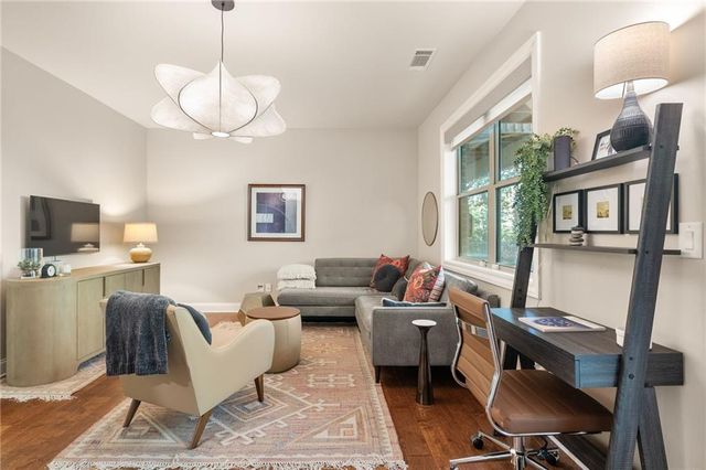 2504 Skyland NE Drive 18, Brookhaven, GA 30319