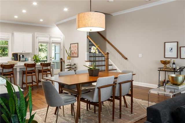 2504 Skyland NE Drive 18, Brookhaven, GA 30319