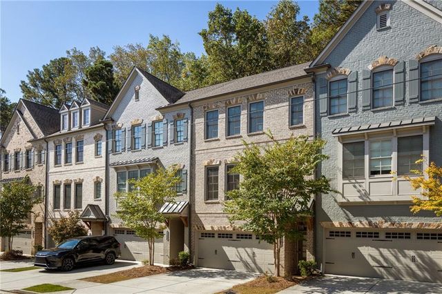 2504 Skyland NE Drive 18, Brookhaven, GA 30319