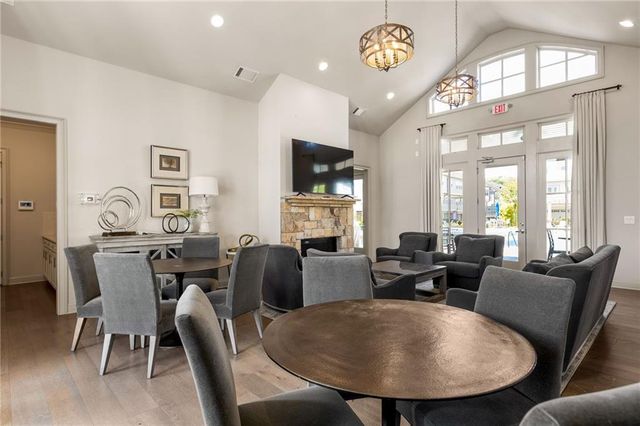 2504 Skyland NE Drive 18, Brookhaven, GA 30319