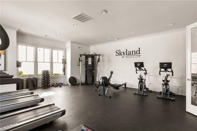 2504 Skyland NE Drive 18, Brookhaven, GA 30319