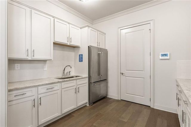 2504 Skyland NE Drive 18, Brookhaven, GA 30319