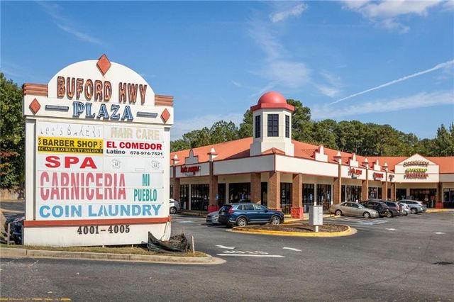 2504 Skyland NE Drive 18, Brookhaven, GA 30319