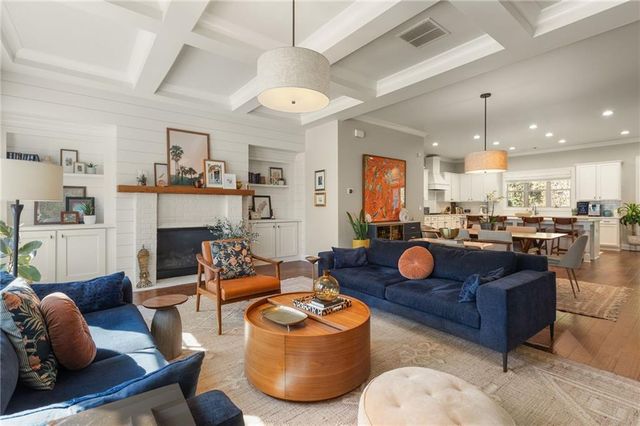 2504 Skyland NE Drive 18, Brookhaven, GA 30319