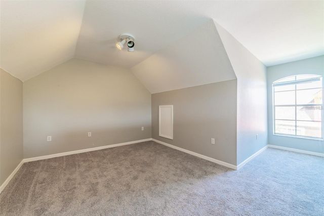 9028 LAKE CHASE ISLAND WAY, Tampa, FL 33626