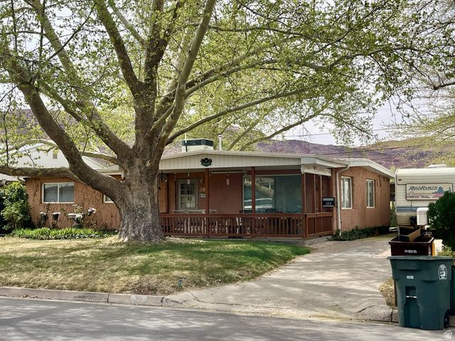 384 TUSHER ST, Moab, UT 84532