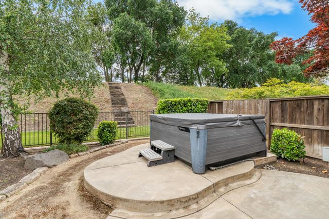4220 Pinehurst, Stockton, CA 95219