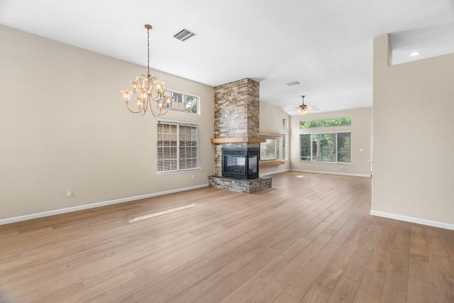 4220 Pinehurst, Stockton, CA 95219