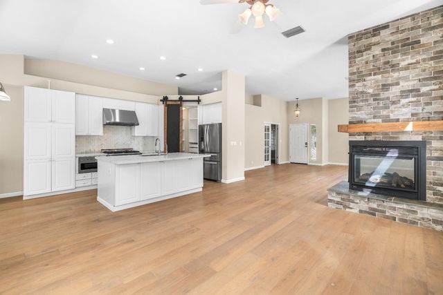 4220 Pinehurst, Stockton, CA 95219