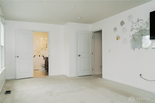 512 Reading Road, Dayton, OH 45404