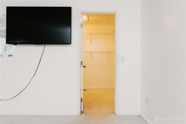 512 Reading Road, Dayton, OH 45404