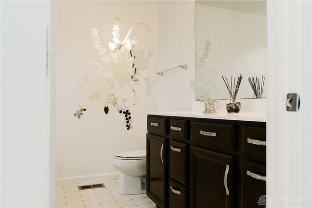 512 Reading Road, Dayton, OH 45404