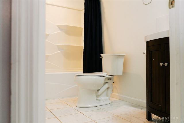 512 Reading Road, Dayton, OH 45404