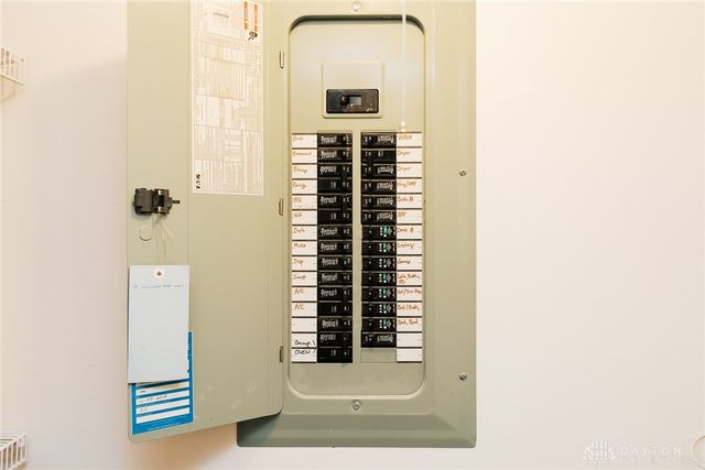 512 Reading Road, Dayton, OH 45404